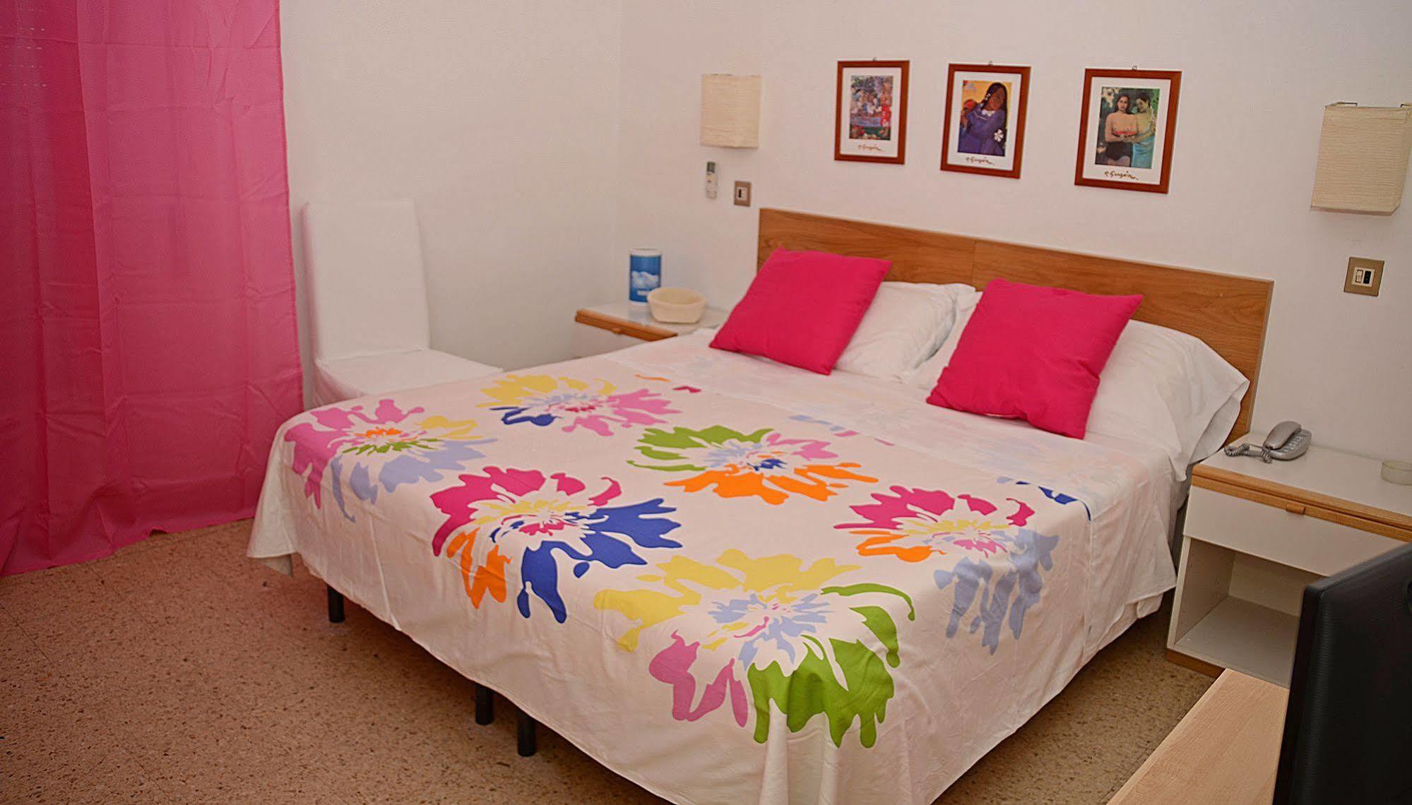 Hotel Kinda Castiglione della Pescaia Zewnętrze zdjęcie