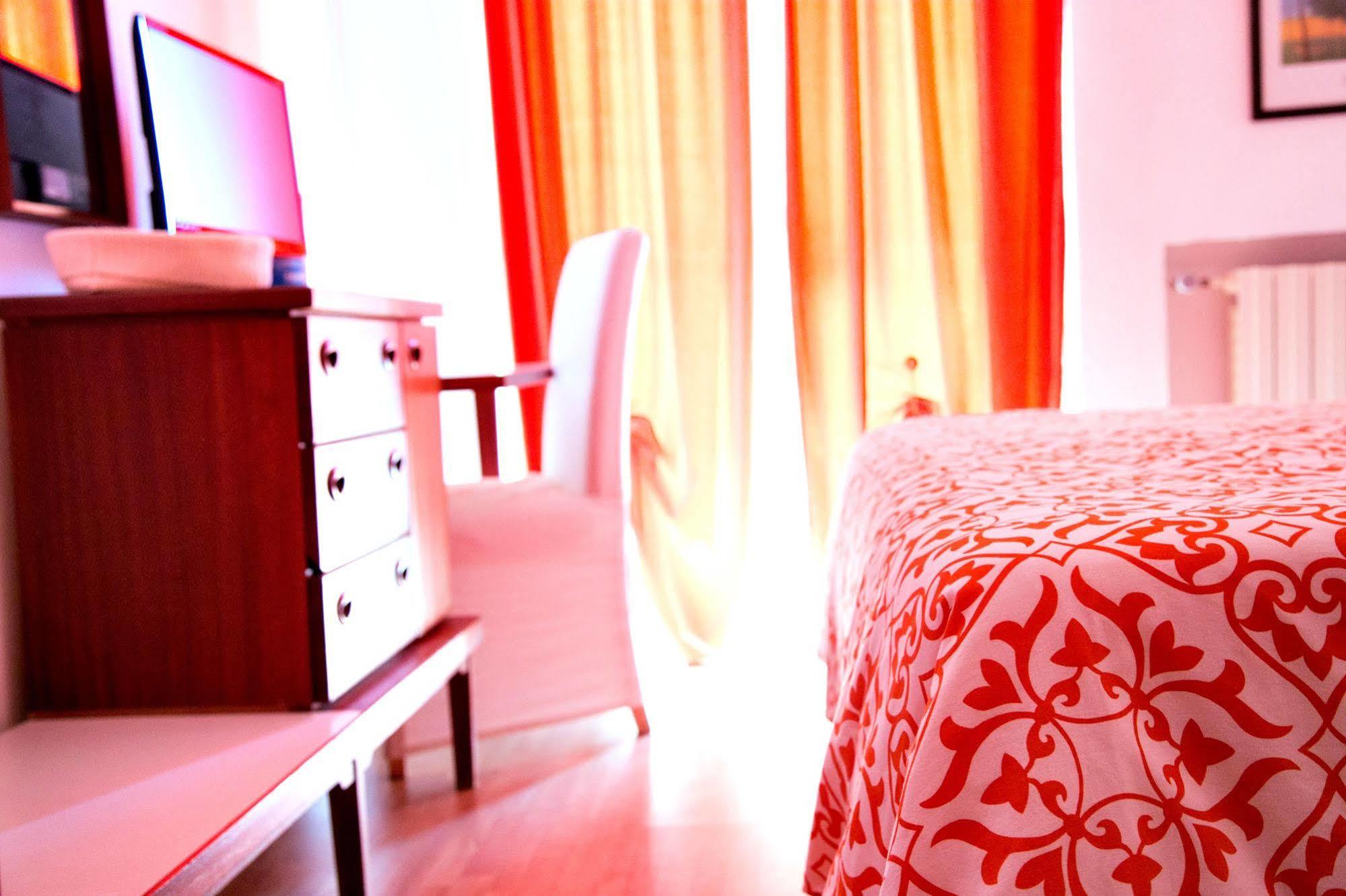 Hotel Kinda Castiglione della Pescaia Zewnętrze zdjęcie