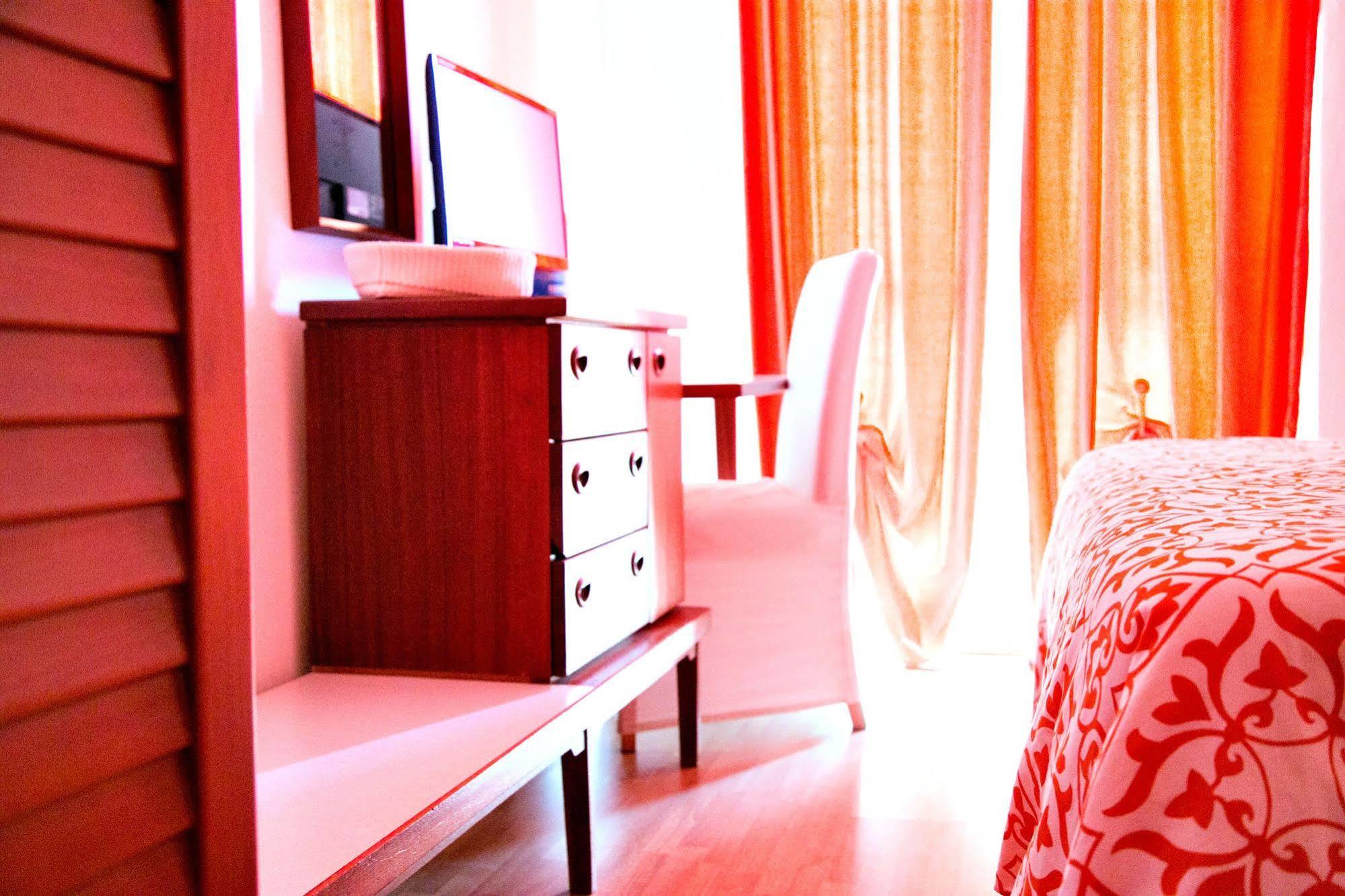 Hotel Kinda Castiglione della Pescaia Zewnętrze zdjęcie